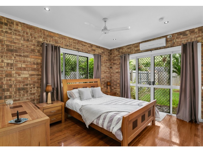 15 Ellison Street, Clifton Beach QLD 4879