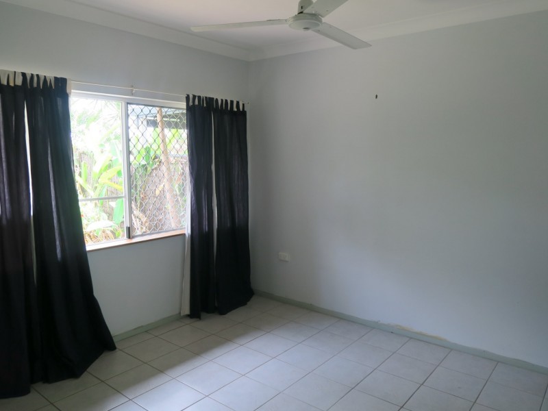 9/389-397 McCoombe Street, Mooroobool QLD 4870