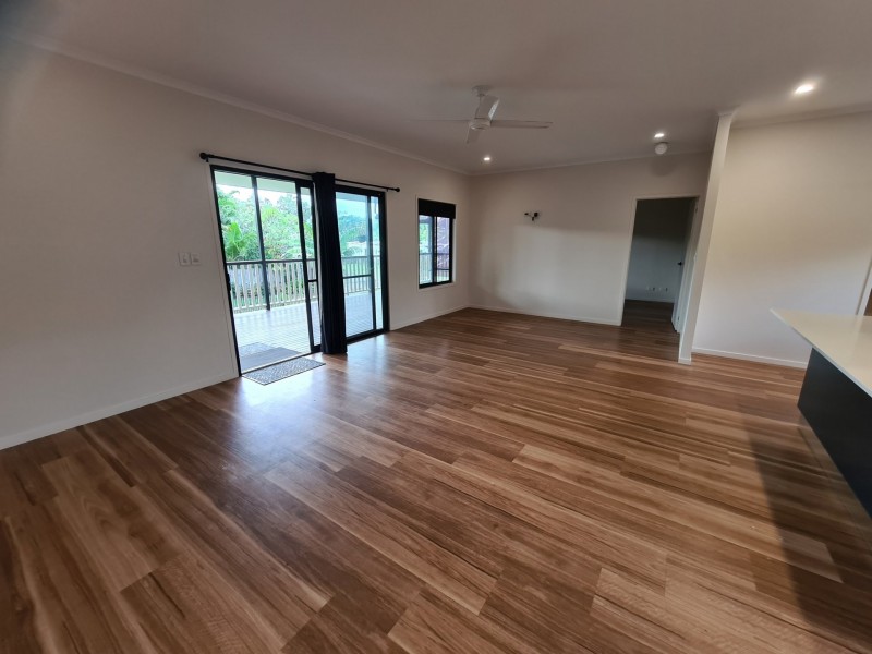17B Christensen Street, Machans Beach QLD 4878