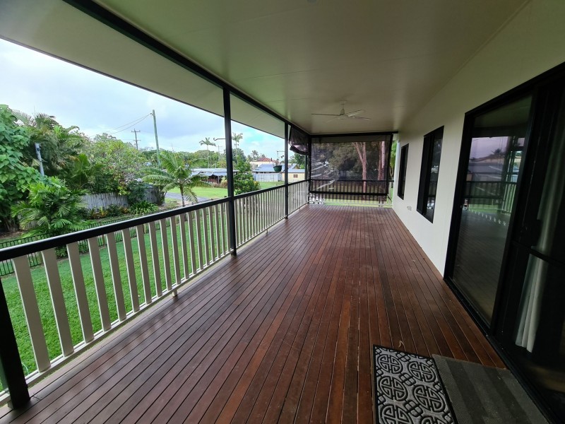 17B Christensen Street, Machans Beach QLD 4878
