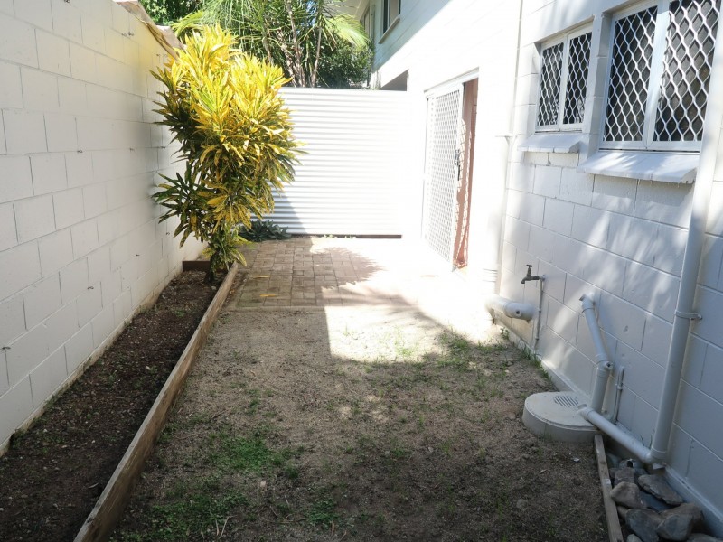 7/10 Crathern Close, Edge Hill QLD 4870