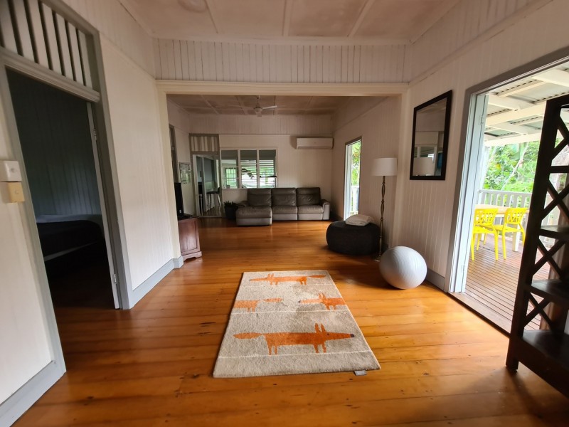 20 Forest Ave, Edge Hill QLD 4870