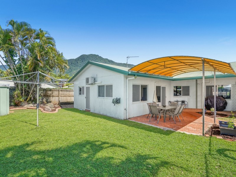 4 Sugar Glider Close, Kamerunga QLD 4870