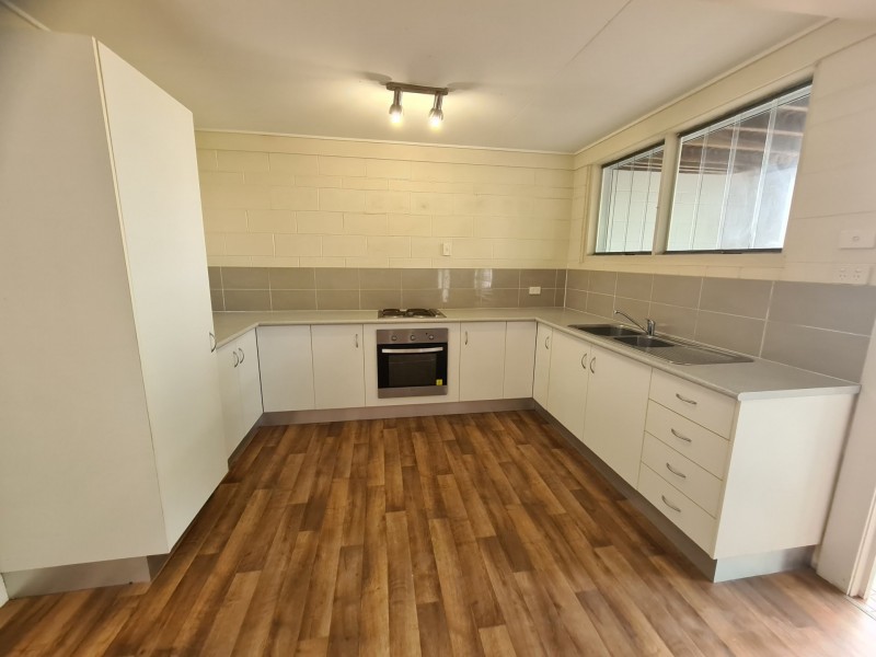 32B Hall Street, Edge Hill QLD 4870