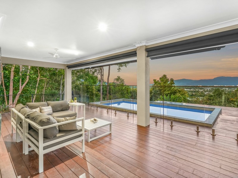 2E Trundle Terrace, Whitfield QLD 4870