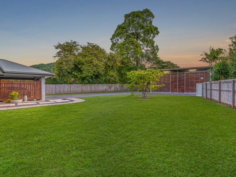 2E Trundle Terrace, Whitfield QLD 4870