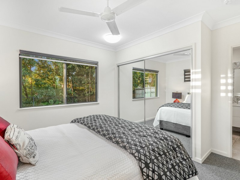 2E Trundle Terrace, Whitfield QLD 4870