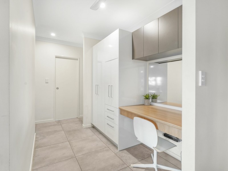 2E Trundle Terrace, Whitfield QLD 4870