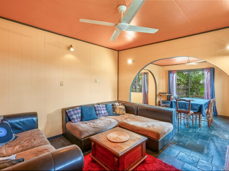 36 & 36A James Street, Manunda QLD 4870