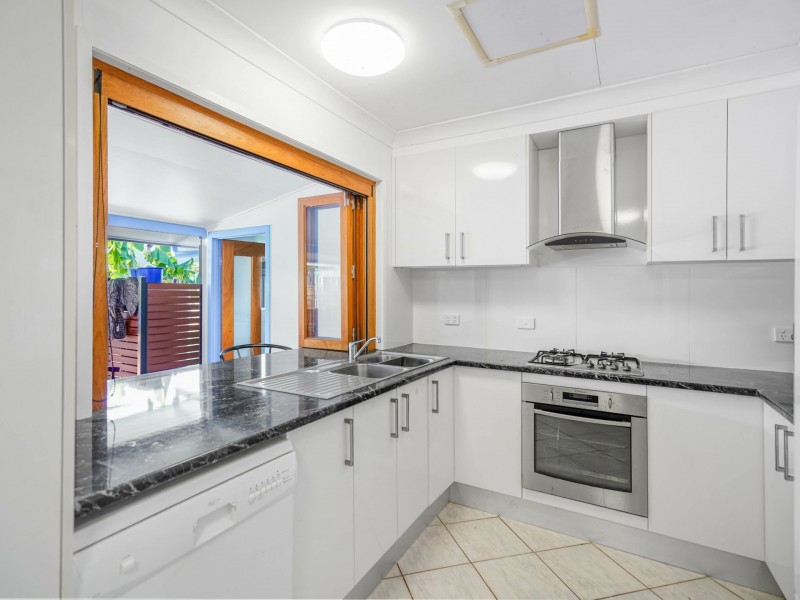 24 Purbeck Place, Edge Hill QLD 4870