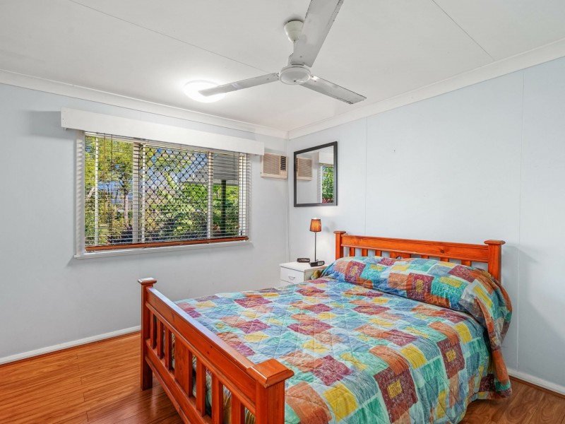 24 Purbeck Place, Edge Hill QLD 4870