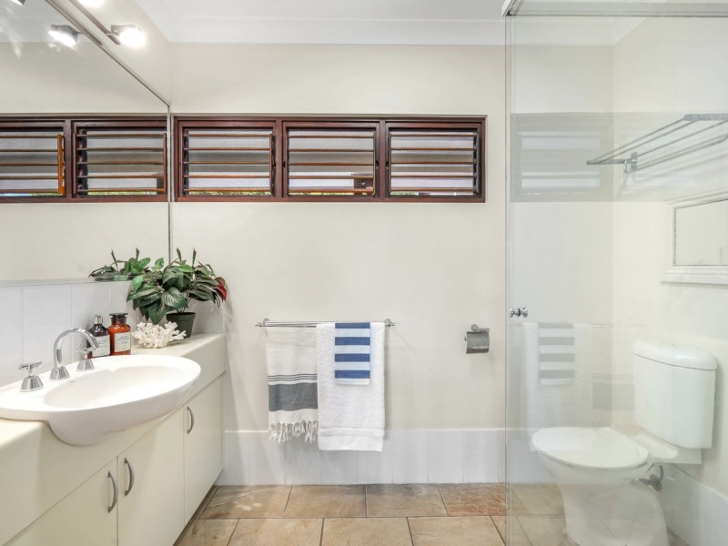 1 Queenley Close, Edge Hill QLD 4870