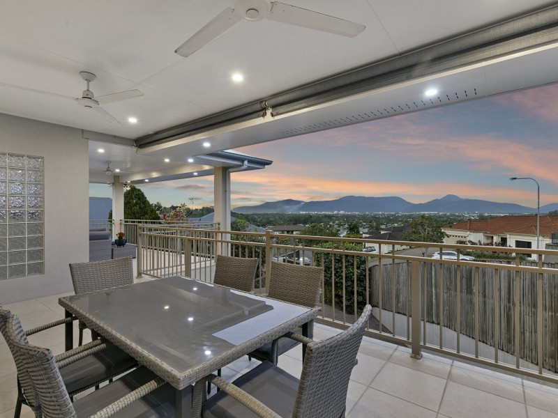 6 Wrasse Close, Kanimbla QLD 4870