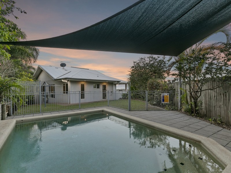 6 Wrasse Close, Kanimbla QLD 4870