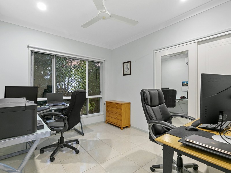 6 Wrasse Close, Kanimbla QLD 4870