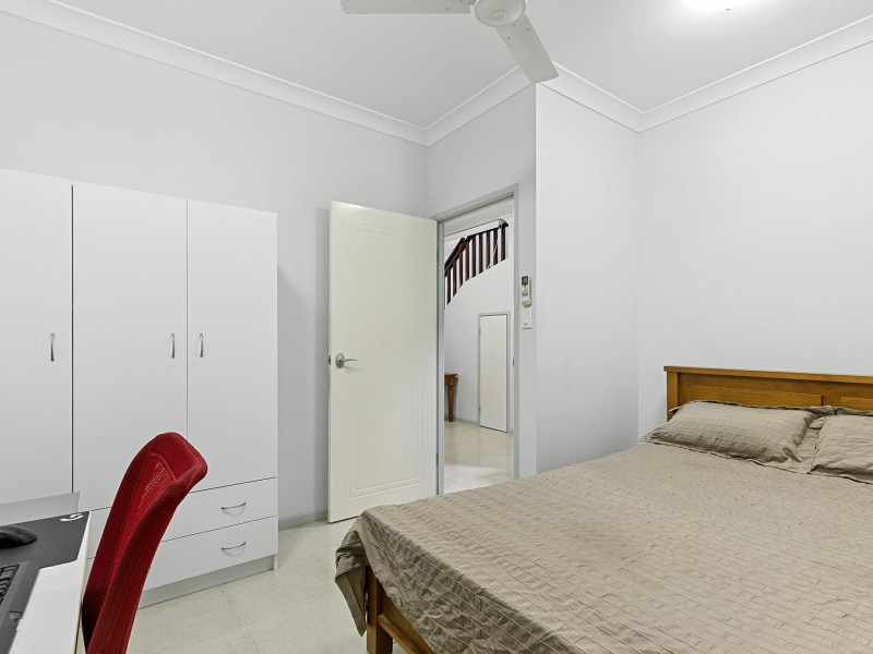 6 Wrasse Close, Kanimbla QLD 4870