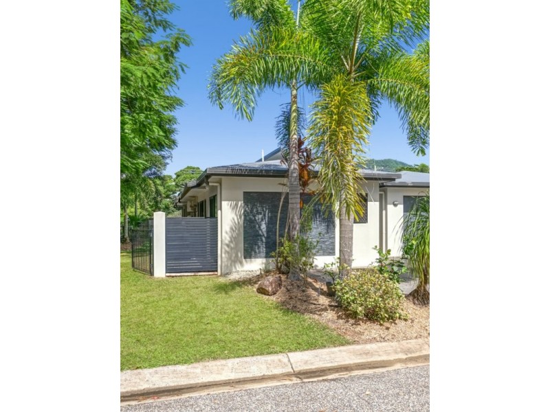 2B Keirle Avenue, Whitfield QLD 4870