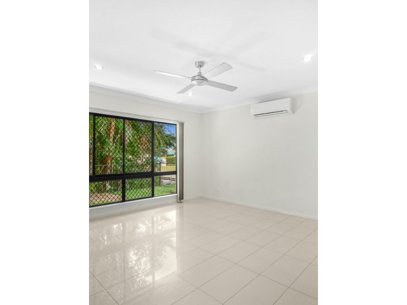 2B Keirle Avenue, Whitfield QLD 4870