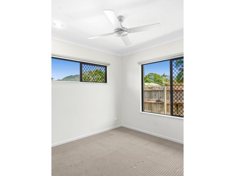 2B Keirle Avenue, Whitfield QLD 4870