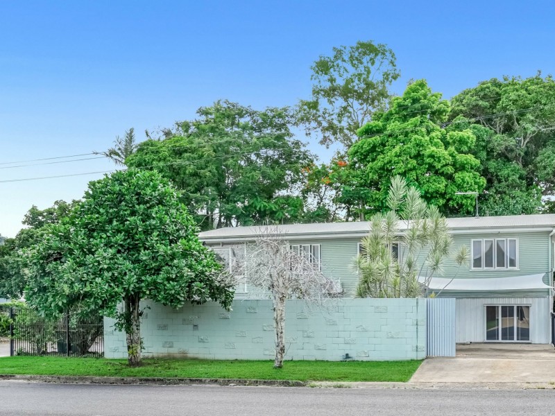 161-163 Jensen Street, Whitfield QLD 4870