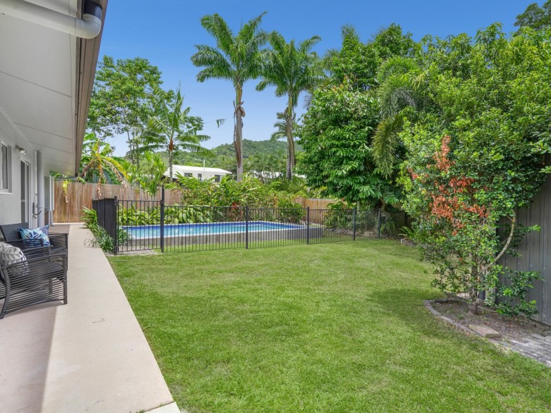 1 Byrnes Close, Whitfield QLD 4870