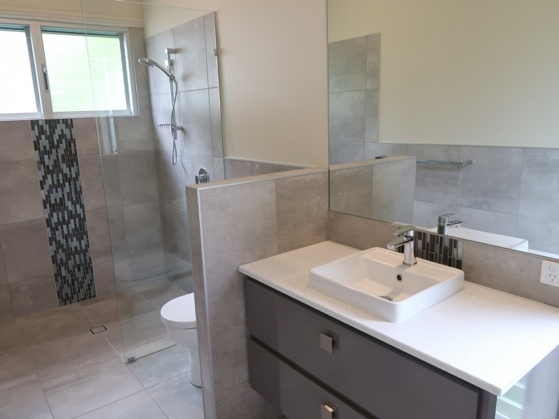 37 Walsh Street, Edge Hill QLD 4870