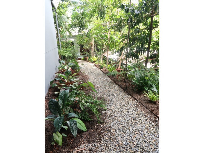 37 Walsh Street, Edge Hill QLD 4870