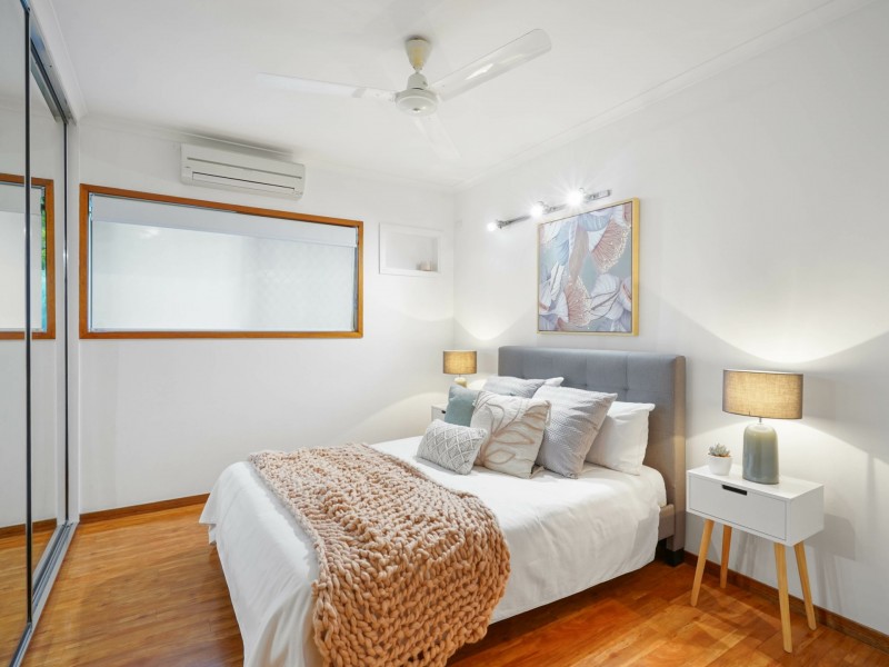 10 Caesar Close, Mooroobool QLD 4870