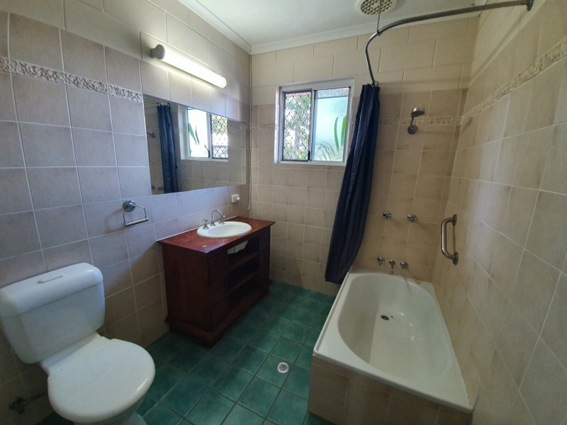 1/22 Ireland Cres, Whitfield QLD 4870
