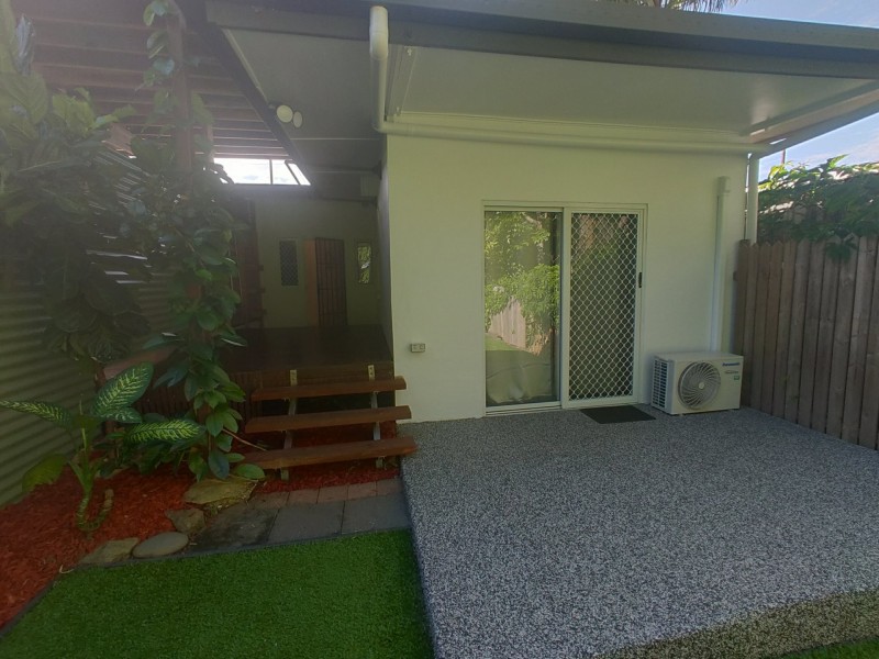 169A Jensen Street, Whitfield QLD 4870