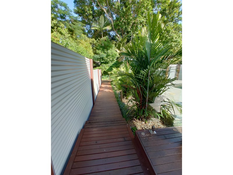 169B Jensen Street, Whitfield QLD 4870