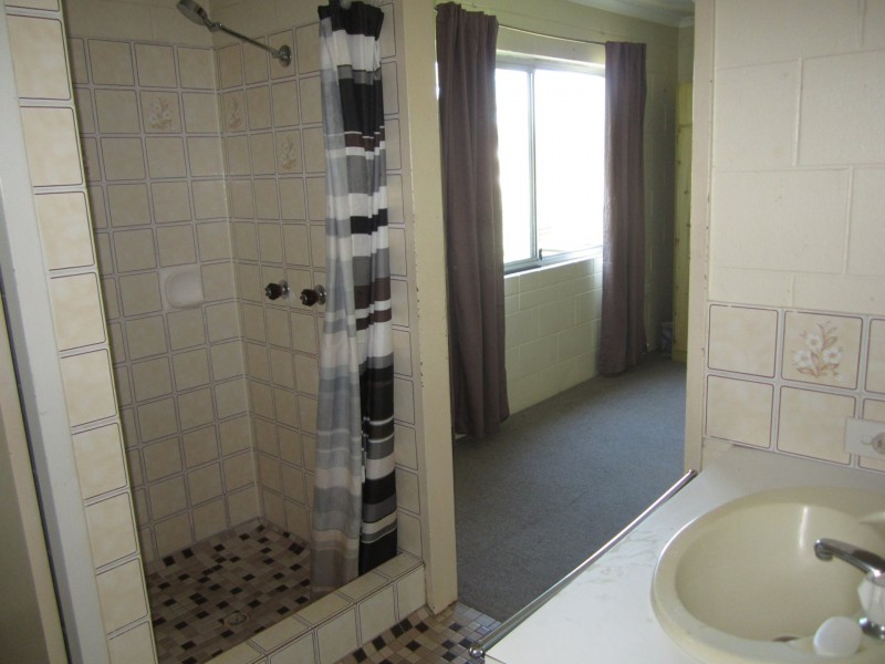 11/122 AUMULLER STREET, Bungalow QLD 4870