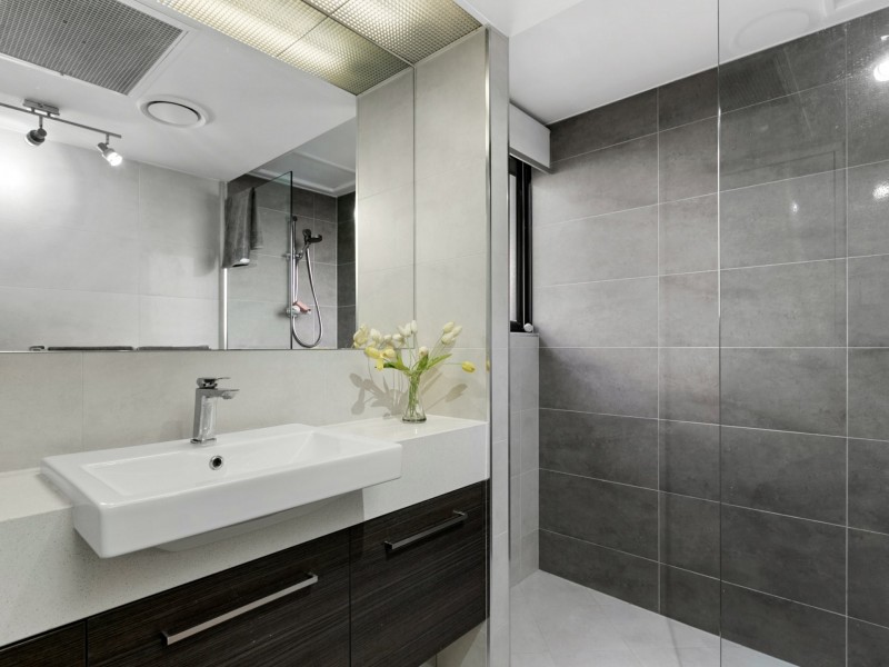 24/219-225 Abbott Street, Cairns North QLD 4870