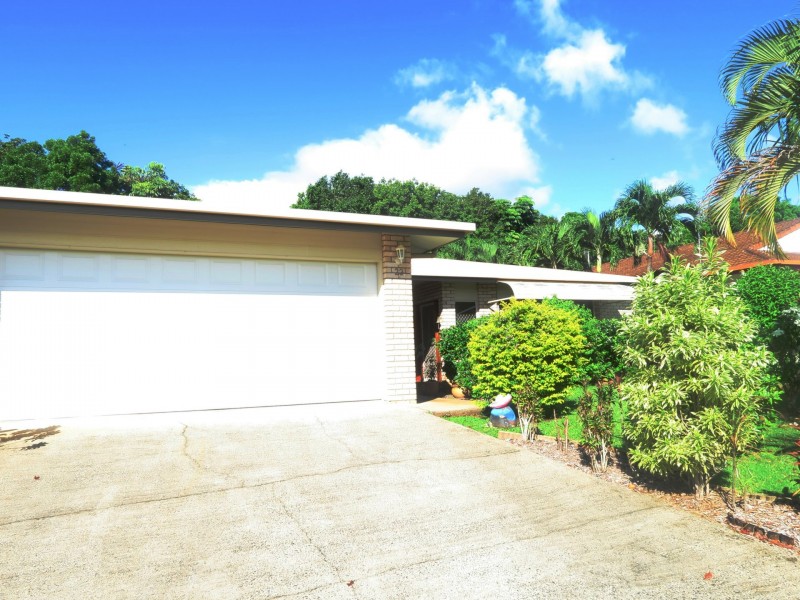 23 Majestic Street, Kamerunga QLD 4870