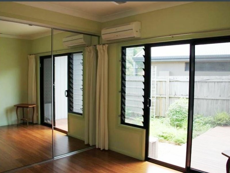 15 Barossa Close, Brinsmead QLD 4870