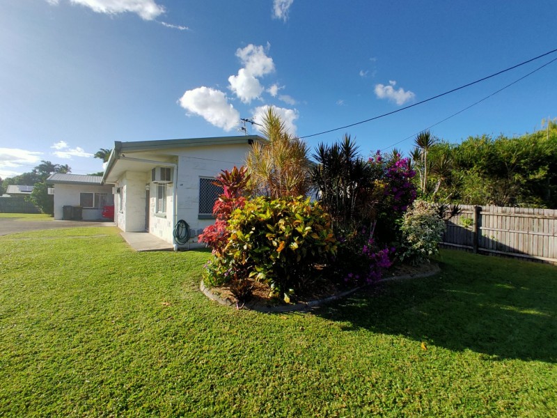 1/30 Ireland Cres, Whitfield QLD 4870