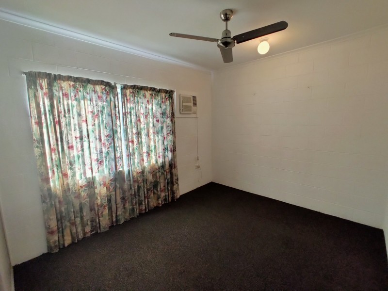 1/30 Ireland Cres, Whitfield QLD 4870