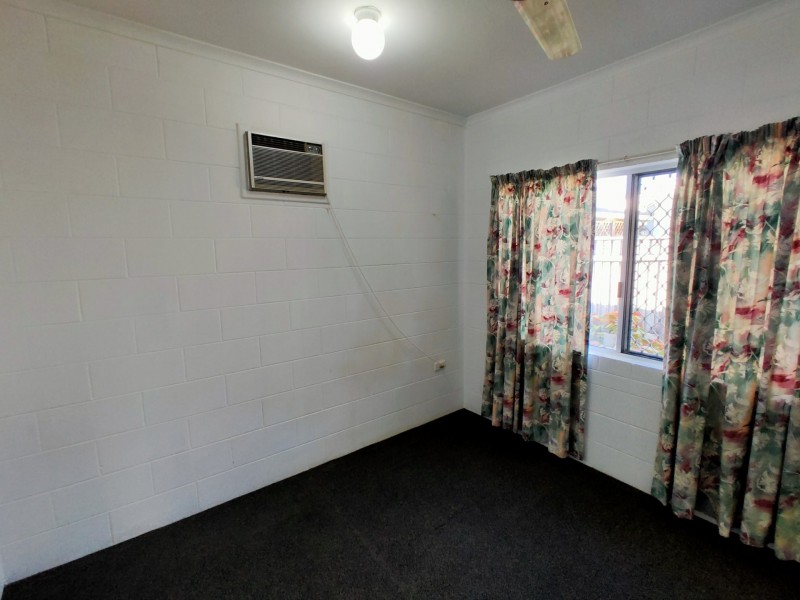 1/30 Ireland Cres, Whitfield QLD 4870