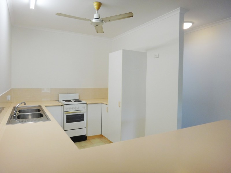 9/13 Springfield Cres, Manoora QLD 4870