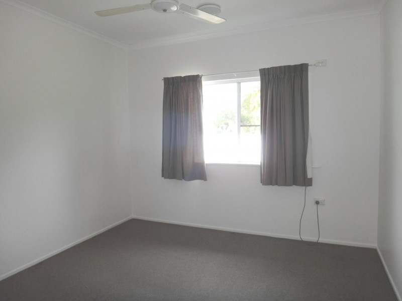 9/13 Springfield Cres, Manoora QLD 4870