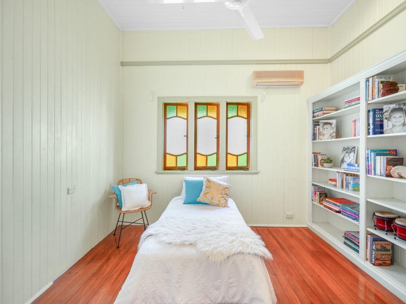 78 Cinderella Street, Machans Beach QLD 4878