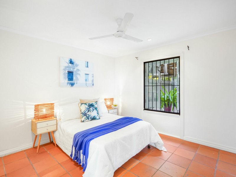 78 Cinderella Street, Machans Beach QLD 4878