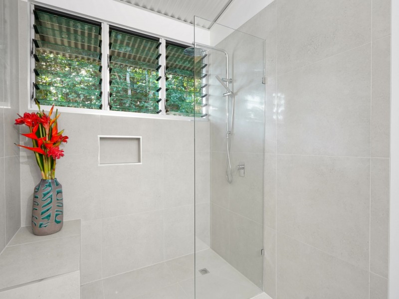 42 Junction Street, Edge Hill QLD 4870