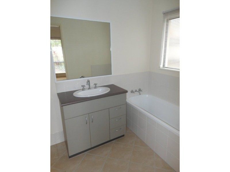 8 Alva Close, Kewarra Beach QLD 4879