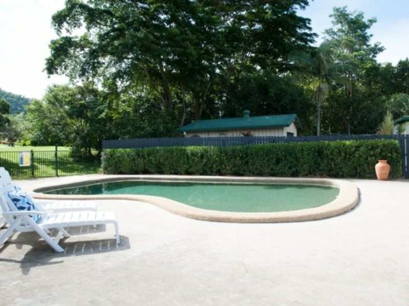 8 Tanganelli Close,, Kanimbla QLD 4870