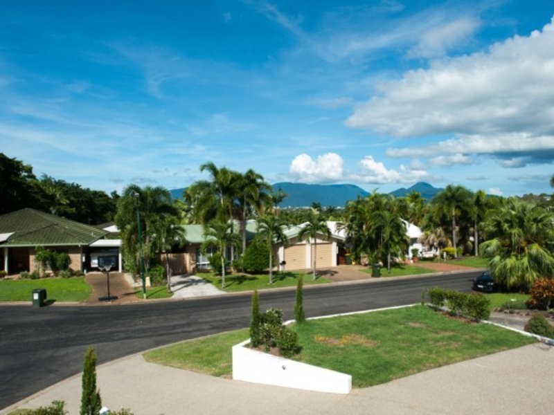 8 Tanganelli Close,, Kanimbla QLD 4870