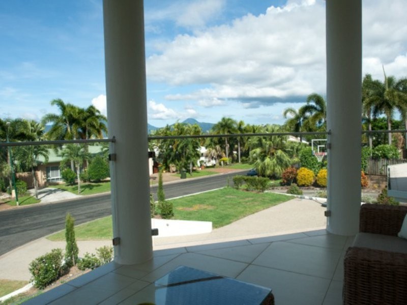 8 Tanganelli Close,, Kanimbla QLD 4870