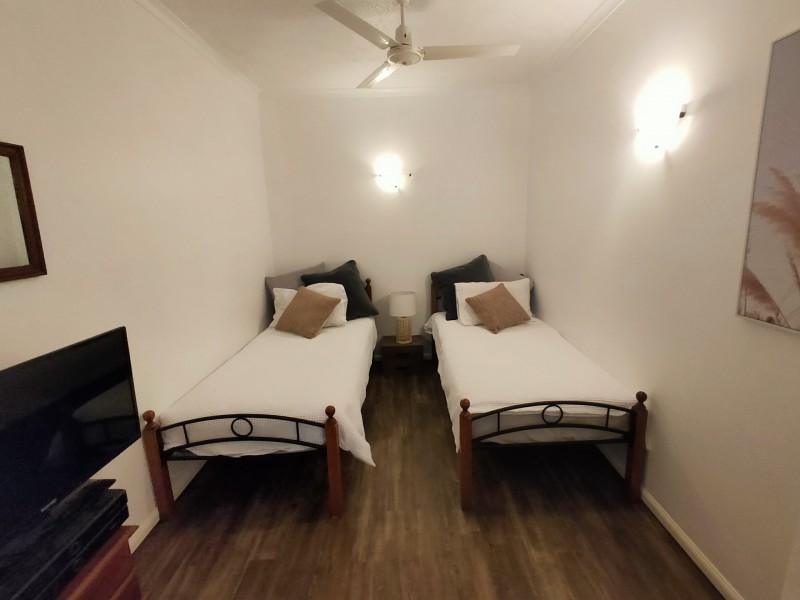 1115/2 Greenslopes Street, Cairns North QLD 4870