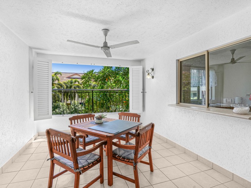 1515/2 Greenslopes Street, Cairns North QLD 4870