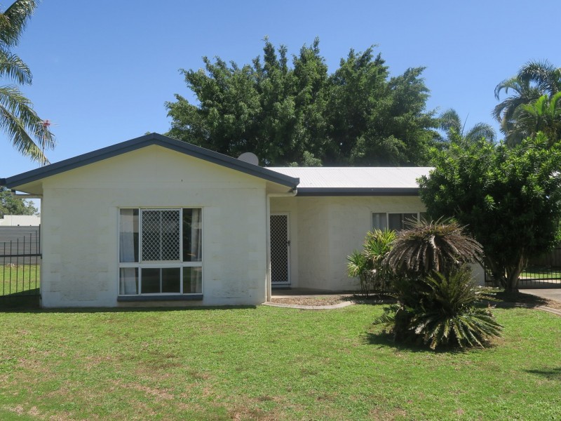 12 Reliance Street, Bentley Park QLD 4869